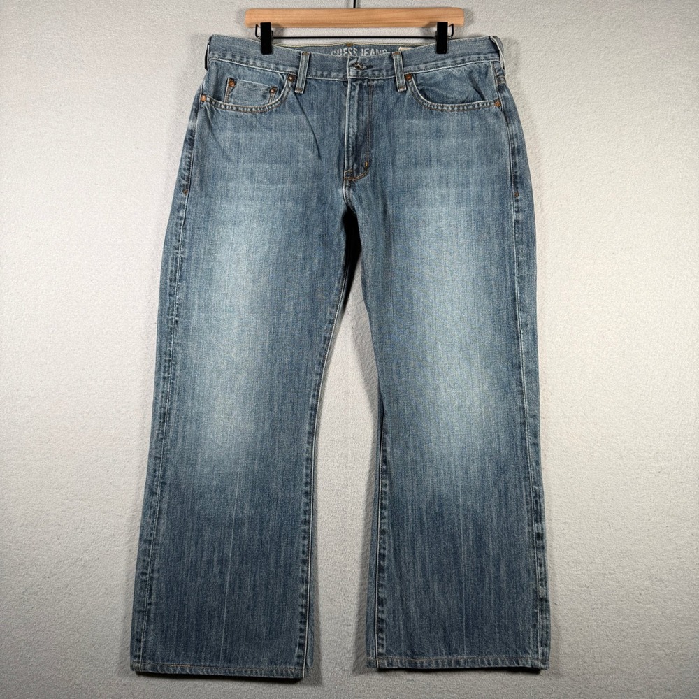 Guess Jeans Mens 36x27 Medium Wash Blue Denim Straight Leg 100% Cotton 74074